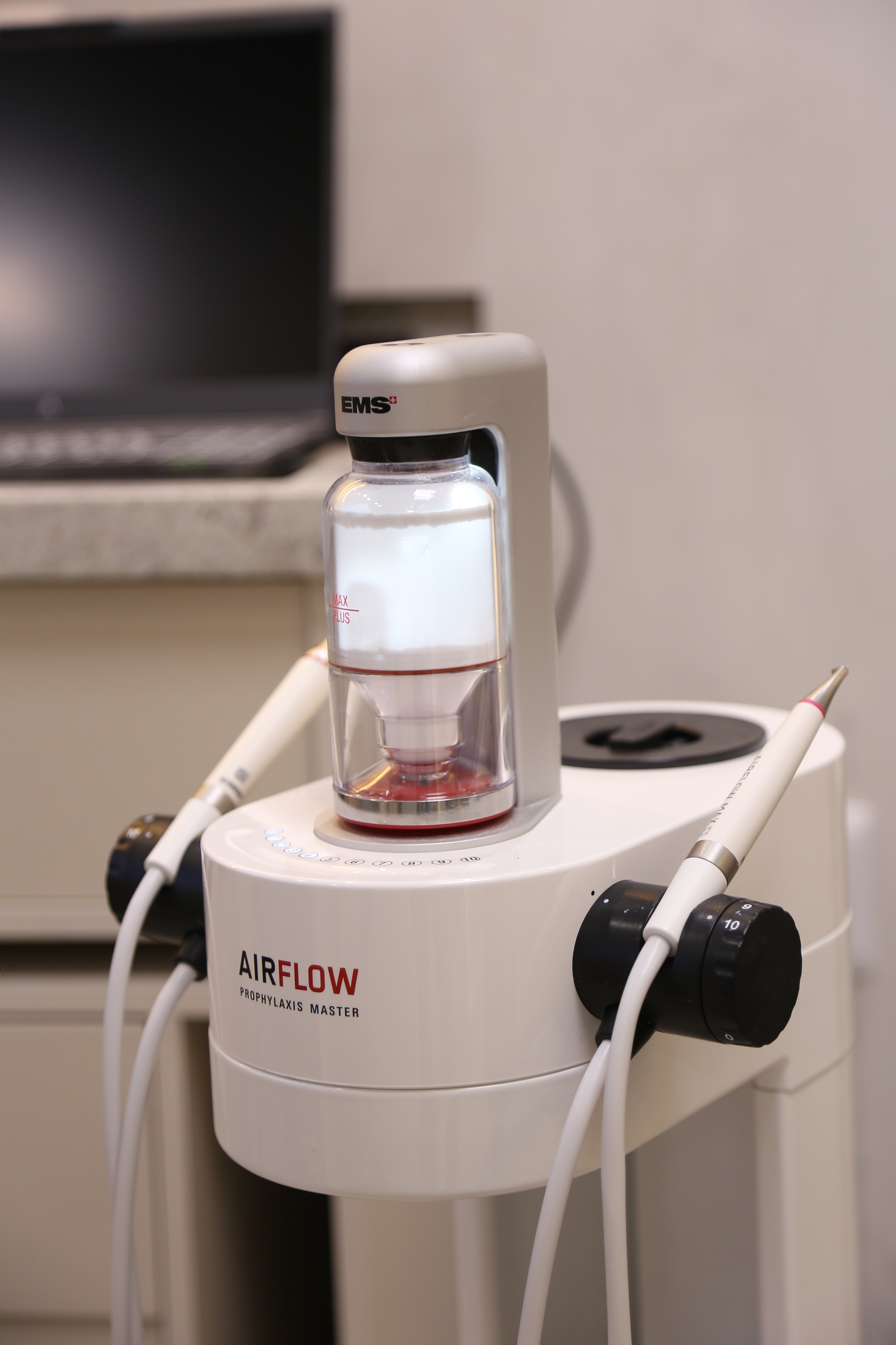 Equipamento de limpeza com protocolo GBT em uso